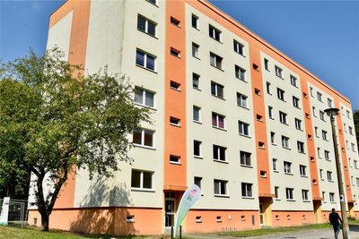Der jetzige Zustand des Wohnblocks an der Waldenburger Straße 3f-i im Oberfrohna.