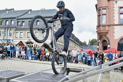 Spektakulär: Der sechsfache Trial-Weltmeister Marco Hösel begeisterte mit einer tollen Show.