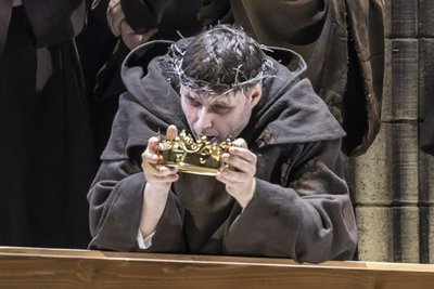 Mein Schatz: Oleksandr Pushniak als Gralshüter Amfortas im neuen „Parsifal“ an der Semperoper Dresden.