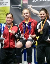 Sandra Martin und Pauline Walzak gewannen Gold, Nancy Hinkelmann Bronze (von links).