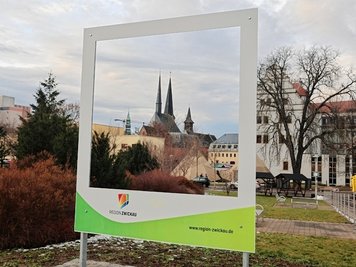 Der im Juli medienwirksam eingeweihte Fotopunkt im Muldeparadies Zwickau ist bisher der einzige im Landkreis geblieben. Dabei haben bereits neun weitere Orte Bedarf angemeldet. 