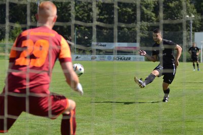 Kevin Blechschmidt erzielte per Elfmeter das erste Saisontor des SV Kottengrün. Nach dem 4:4 gegen Großfriesen soll in Kürbitz der erste Sieg her.