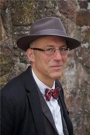 Mit "Der große Sommer" hat Ewald Arenz zum zweiten Mal hintereinander einen Bestseller-Roman geschrieben. 