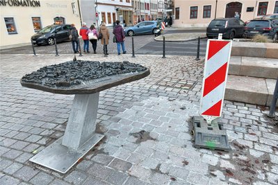 Neben dem bronzenen Stadtmodell von Freiberg soll eine Figur aufgestellt werden.