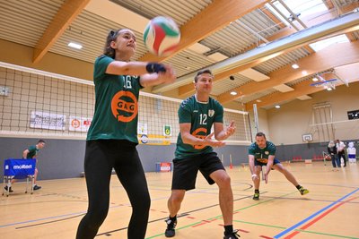 Training der Volleyballer in der Zweifeldhalle neben der Oberschule in Claußnitz.