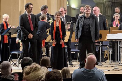 Stephanie Kaiser (M) sorgte als Solo-Sopran für den emotionalen Anker des Abends in Freiberg.