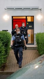 Polizei und Rettungsdienst wurden zu einem Wohnhaus auf dem Kaßberg gerufen, weil dort ein Familienstreit eskaliert war. 