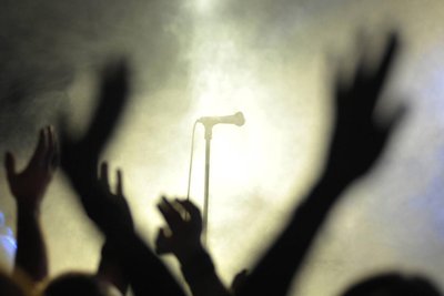 Keine Stars: Warum dürfen manche Menschen vor der Bühne Fotos machen – und andere nicht?