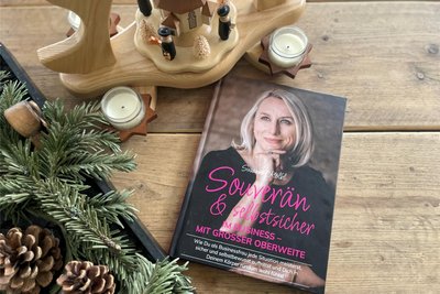 Das erste Buch von Susanne Kölbl beschreibt sehr plastisch alles rund um den BH. Die Autorin bezieht auch die Meinungen von Experten wie die eines Osteopathen ein.