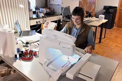 Karina Liutaia aus Bamberg greift mit ihrem Beitrag die textilen Traditionen der Grenzregion auf.