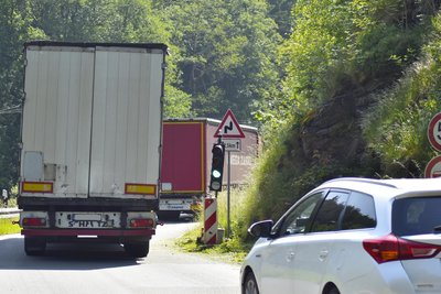 Die Ampeln zwischen Stoppbachtalstraße und Schwarzhammermühle stehen seit November 2019.