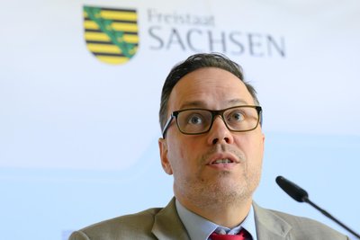 Dirk Panter (SPD), Wirtschaftsminister von Sachsen, verlangt mehr Chip-Unabhängigkeit für Europa.