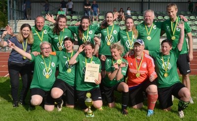 Einseitig verlief des Frauen-Endspiel. Pokalsieger SV Merkur Oelsnitz fertigte den SV Eintracht Eichigt 9:0 (7:0) ab. Nach der Pause stemmten sich die Eichigterinnen erfolgreich gegen die drohende zweistellige Niederlage. 