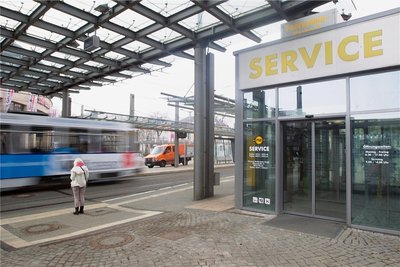 Die alten, noch nicht benutzten Tickets werden bis spätestens 30. September im PSB-Service am Tunnel zurückgenommen beziehungsweise können dort gegen Zahlung des Differenzbetrages in neue Fahrscheine umgetauscht werden.