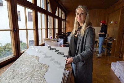 Pavla Varová aus Nová Role verbindet in ihrer Arbeit feinsinnig Bergbau und textile Materialien.