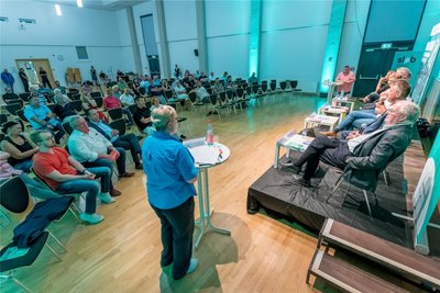Circa 50 Besucher haben das Wahlforum zur Landtagswahl am Mittwoch in der Stadthalle Marienberg besucht.