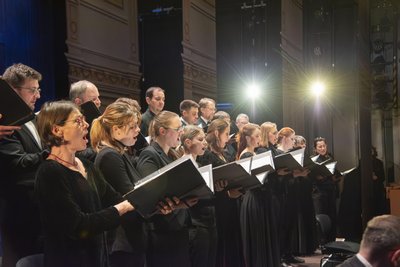 Bei der Eröffnung der 23. Chursächsischen Winterträume stand auch das Vocalensemble Dresden auf der Bühne des König-Albert-Theaters.