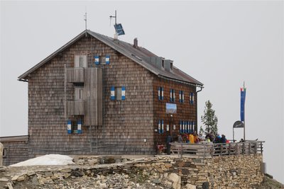 Die Zwickauer Hütte liegt auf 2989 Metern Höhe.