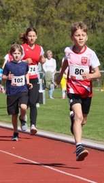 Die Altersklassen 10 bis 13 absolvierten 1000 Meter. 