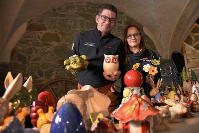 Sandra Seidel und Stefan Gütz aus Schöneck haben ihre kreative Keramikkunst vorgestellt. 