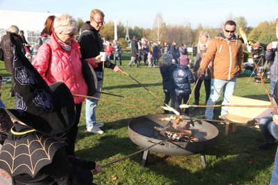 Immer gern gebraten und gefuttert - Stockbrot. 