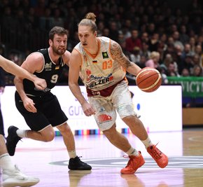 Malte Ziegenhagen gegen Simon Schmitz.