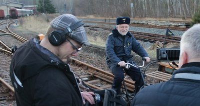 VSE-Geschäftsführer Axel Schlenkrich stand Mitte Januar einem MDR-Drehteam für einen Fernsehbeitrag zur Seite, gab Tipps für Aufnahmen am langen Abstellgleis und im Museumsgelände. 