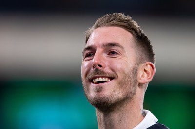Lächelnder Landespokalsieger: Verls Trainer Tobias Strobl (Archivbild)