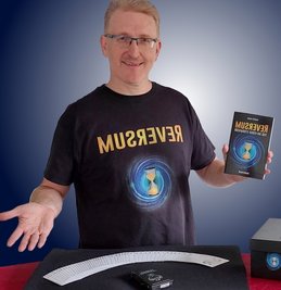 Mirko Hübner startet am Freitagabend im Erzhammer zu einer magischen Zeitreise. 