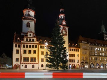 Der Marktplatz war aus Sicherheitsgründen bereits am Donnerstagabend gesperrt worden.