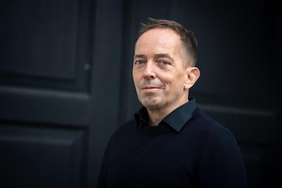 Regisseur Frank Hilbrich leitet die Opernsparte des Theaters Bremen. In Chemnitz übernimmt er die Inszenierung der Rummelplatz-Oper. Die Proben starten Anfang August.