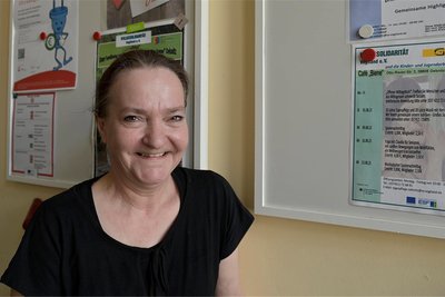 Vera Opitz ist seit sieben Jahren Koordinatorin im Mehrgenerationenhaus Goldene Sonne der Volkssolidarität Vogtland in Oelsnitz.