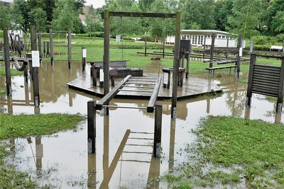 Der Motorikpark in Bad Elster unterhalb des Parkhauses wurden von den Wassermassen überflutet.