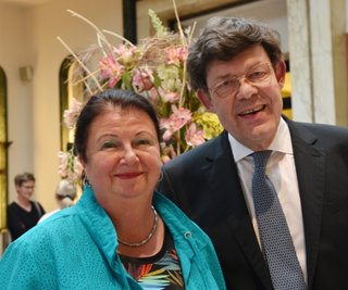 Dr. Rosemarie Sämann übergab die ärztliche Direktion der Zeisigwaldkliniken an Prof. Michael Wagner.