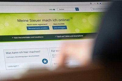 So wie man schon geraume Zeit die Steuererklärung online abgeben kann, kann man Bauanträge digital zum Amt leiten. 