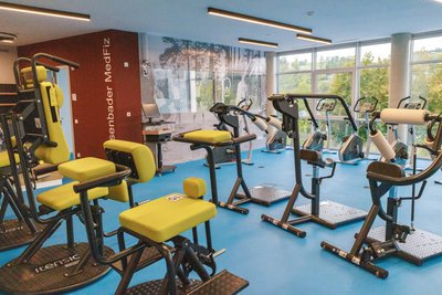 In einem Anbau entstand ein Medizinisches Fitnesszentrum für Kurgäste und für Besucher aus der Region.