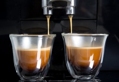 Genuss auf Knopfdruck: Espressomaschinen und Kaffeevollautomaten sind beliebt. 
