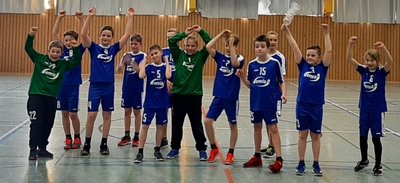 Endlich wieder auf dem Feld: Die gemischte D-Jugend von Motor Rochlitz gewann ihr erstes Punktspiel nach der Zwangspause. 