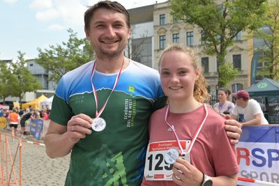 Haben den Hauptlauf über 10 Kilometer gewonnen: Max Betsch und Gloria Herold.