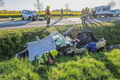 Bei den Unfällen sind zwei Personen am Dienstagfrüh gestorben. 
