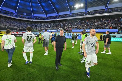 Trainer Dieter Hecking und Christian Eriksen sind geknickt.