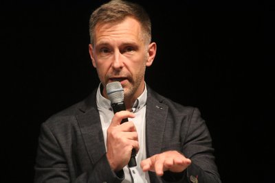 Der parteilose Kandidat Christian Pudack tritt für ein Bündnis aus SPD, Die Linke, Bündnis 90/Die Grünen und Freiberg für alle an.