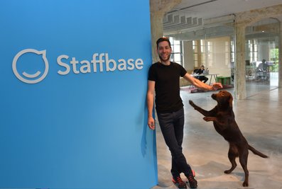 Dr. Martin Böhringer, einer von drei Geschäftsführern des IT-Unternehmens Staffbase GmbH in Chemnitz.