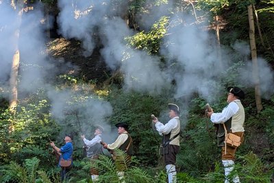 Zum Abschluss des Festes gab es Salutschüsse vom Schützenverein Schwartenberg.