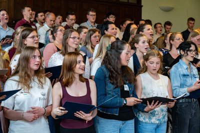 Mit Freude am Singen: Chor des Gymnasiums Mittweida. Foto: EHL Media/Dietmar Thomas