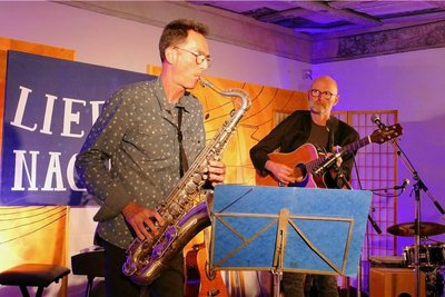 Mit Saxophonist Torsten Klug stand auch ein früherer Bandkollege von Mitorganisator Jano Weber auf der Bühne. 