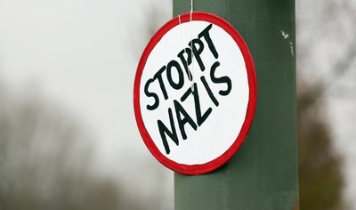 Ein Schild wird nicht reichen: Wie geht die Kulturhauptstadt mit Rechtsextremismus um?  