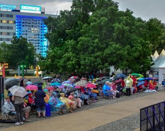 Bereits zum Auftakt der Parksommer-Reihe am vergangenen Donnerstag hat es geregnet - der Austragungsort wurde kurzfristig umverlegt.