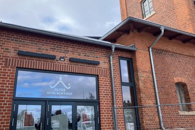 Im Alten Schlachthof in Stollberg fand die Diskussionsrunde unter dem Motto „AfD-Verbot und Sicherheitsbehörden“ statt.