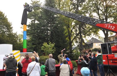 Den Chemnitzer Schornstein gibt es ab heute im Klein-Erzgebirge zu bestaunen.
